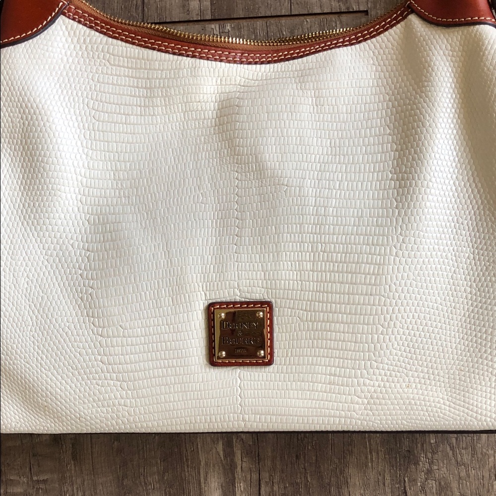Dooney & Bourke Peddle Grain Hobo White and Brown Shoulder Bag - Picture 2 of 12